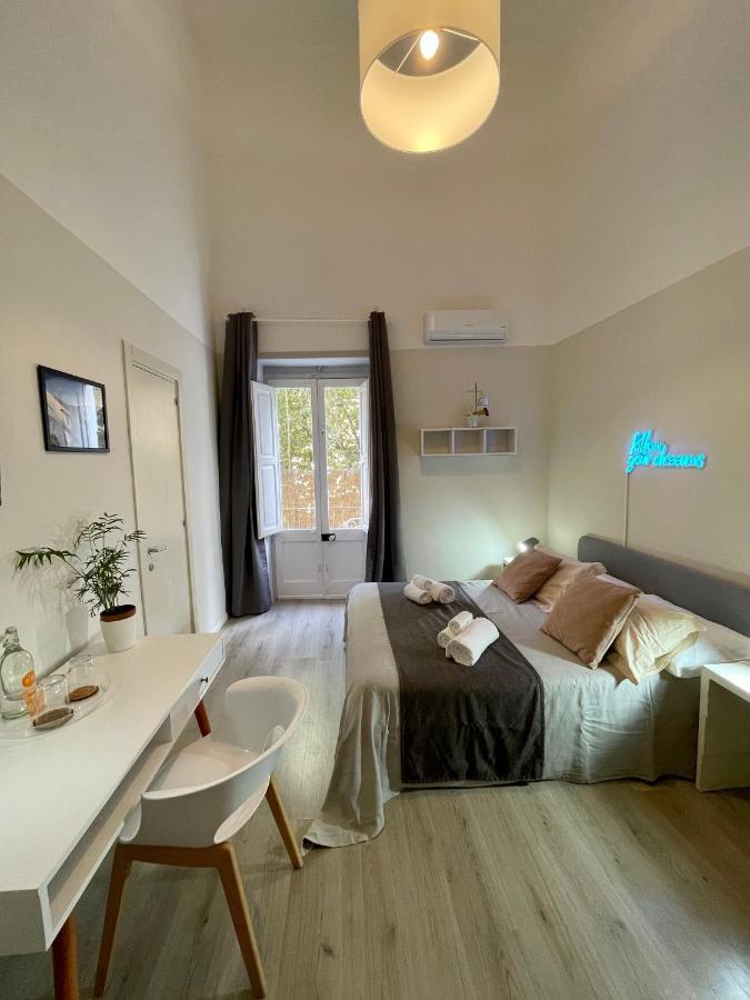 4 Balconi Rooms Paladini B&B E Appartamenti Lecce Dış mekan fotoğraf