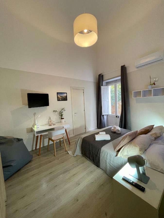 4 Balconi Rooms Paladini B&B E Appartamenti Lecce Dış mekan fotoğraf