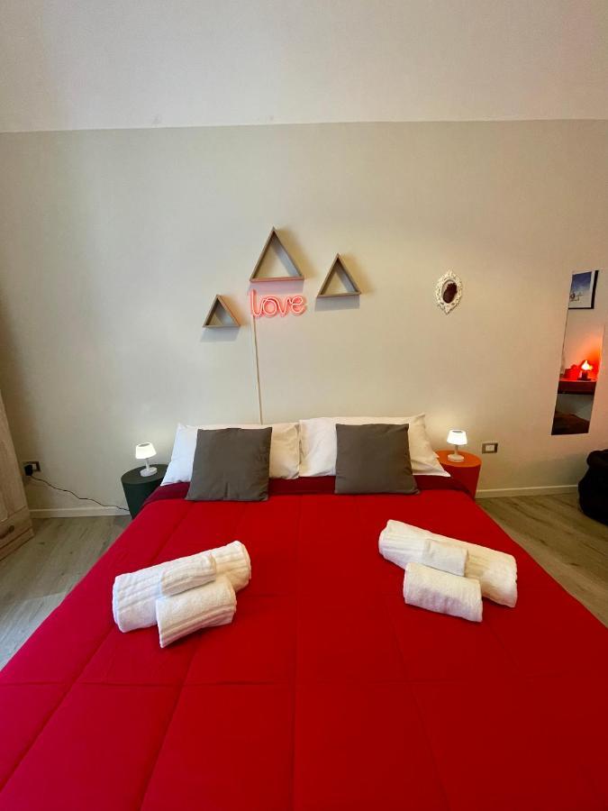 4 Balconi Rooms Paladini B&B E Appartamenti Lecce Dış mekan fotoğraf