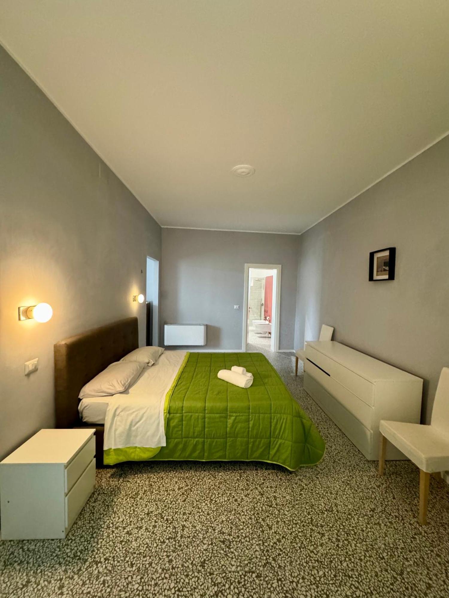 4 Balconi Rooms Paladini B&B E Appartamenti Lecce Dış mekan fotoğraf