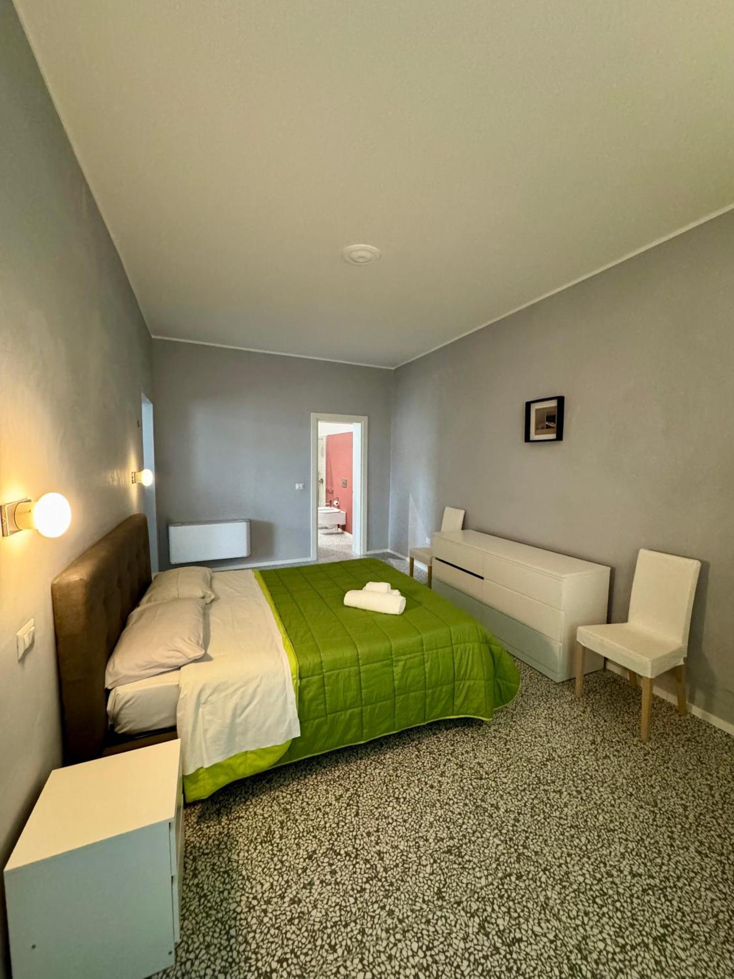 4 Balconi Rooms Paladini B&B E Appartamenti Lecce Dış mekan fotoğraf