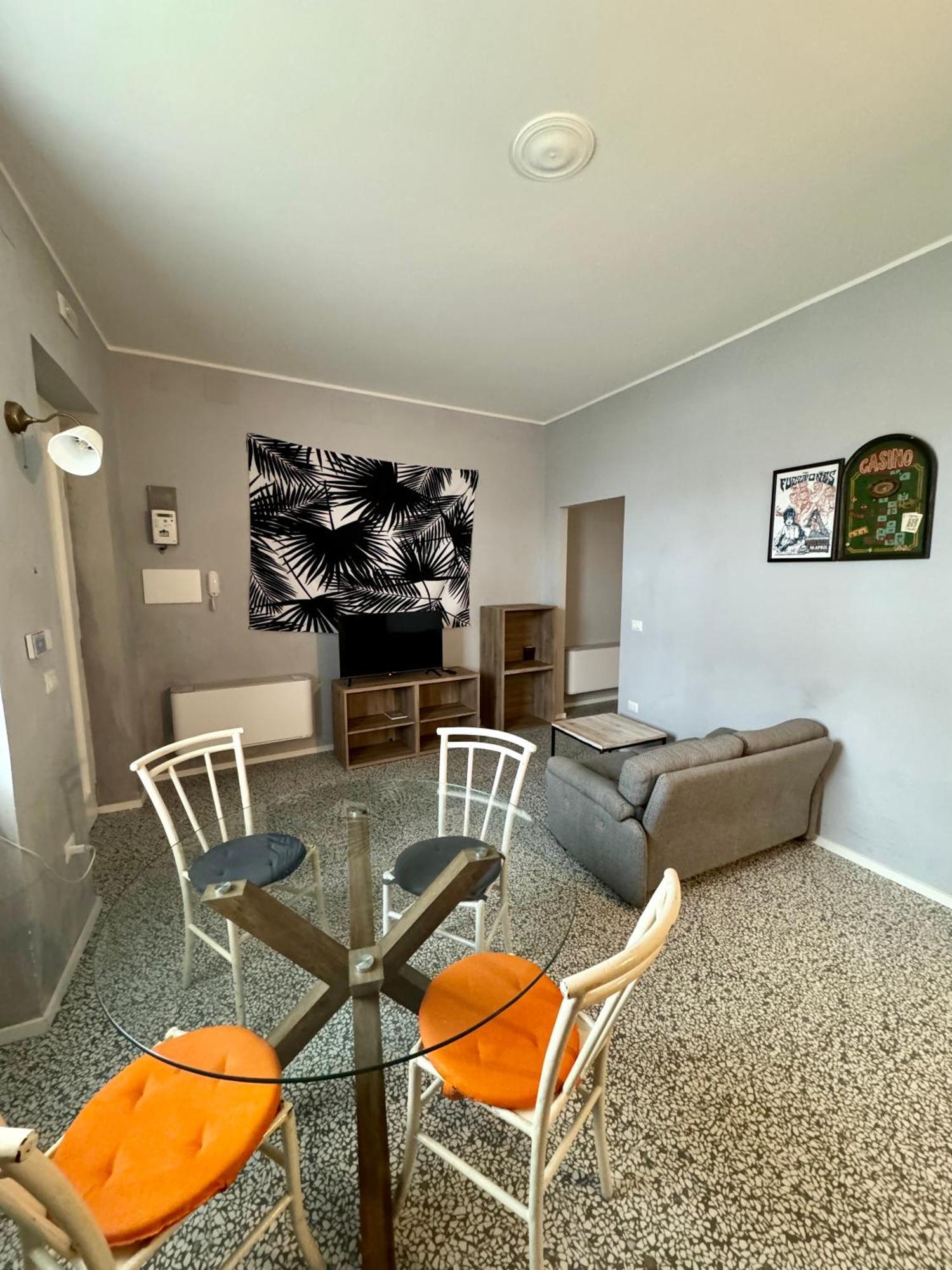 4 Balconi Rooms Paladini B&B E Appartamenti Lecce Dış mekan fotoğraf