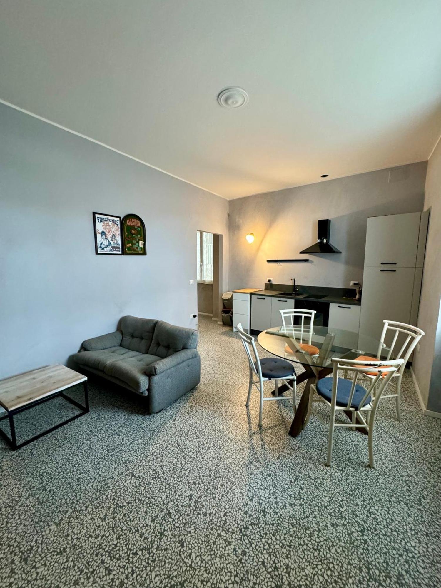 4 Balconi Rooms Paladini B&B E Appartamenti Lecce Dış mekan fotoğraf