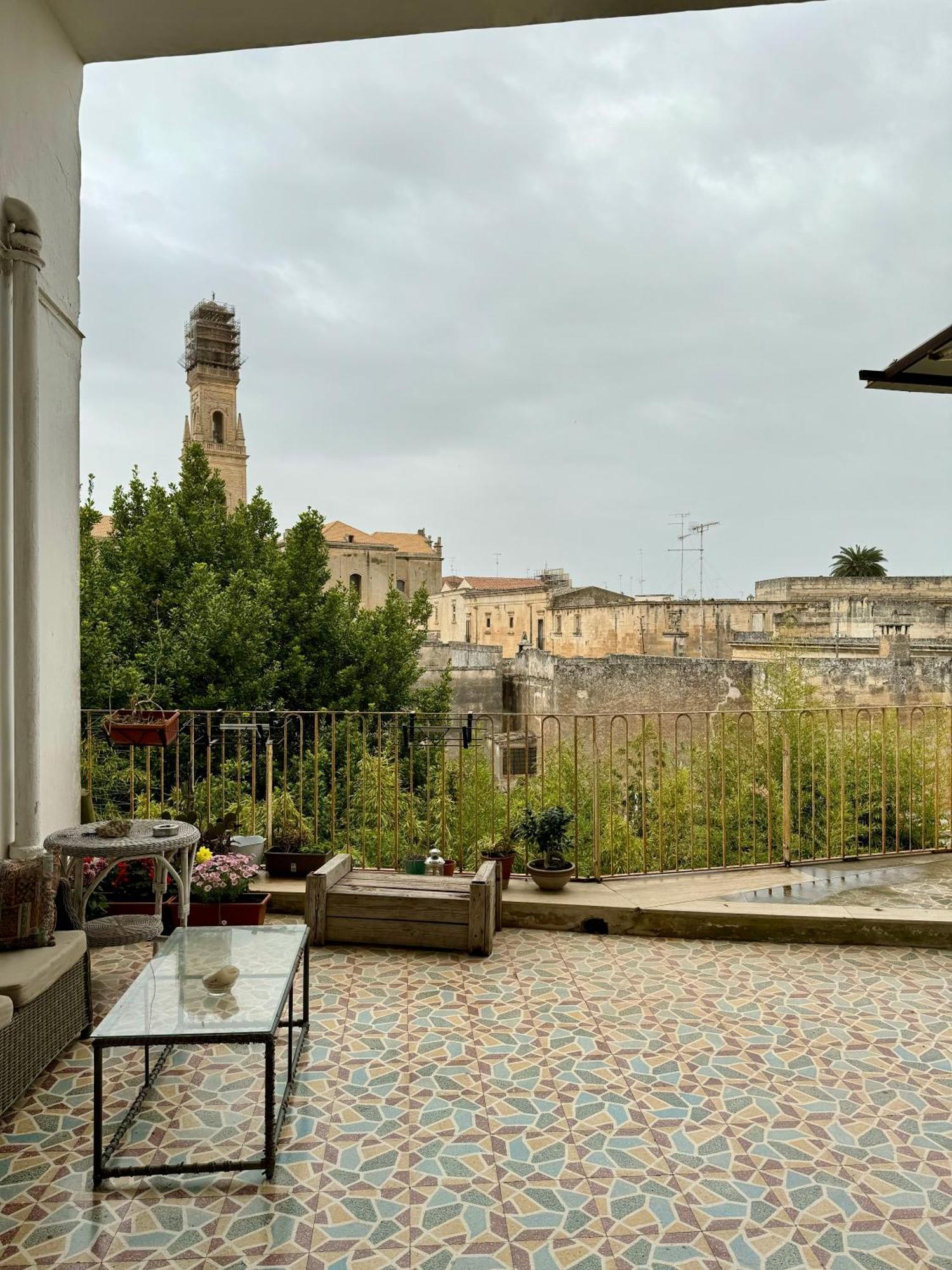 4 Balconi Rooms Paladini B&B E Appartamenti Lecce Dış mekan fotoğraf