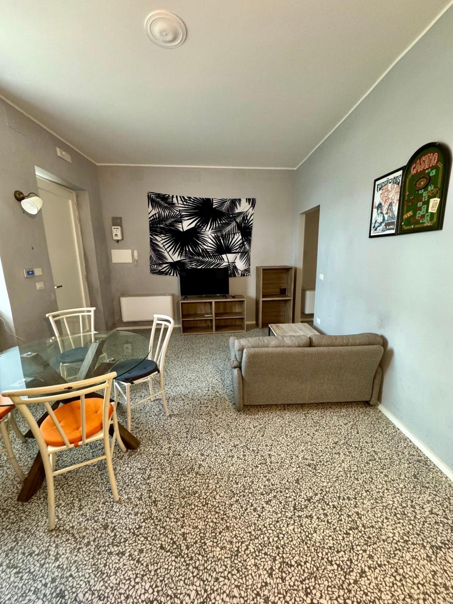 4 Balconi Rooms Paladini B&B E Appartamenti Lecce Dış mekan fotoğraf